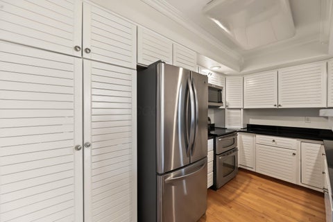 Tiny photo for 3163 Melbury Drive, Columbus, OH 43221 (MLS # 226040965)