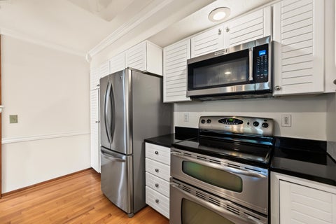 Tiny photo for 3163 Melbury Drive, Columbus, OH 43221 (MLS # 226040965)