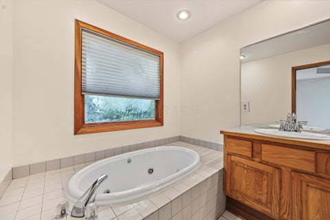 Tiny photo for 3163 Melbury Drive, Columbus, OH 43221 (MLS # 226040965)