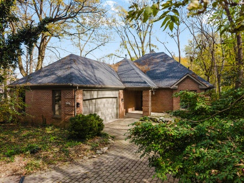 Tiny photo for 3163 Melbury Drive, Columbus, OH 43221 (MLS # 226040965)