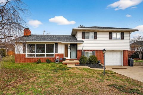 Tiny photo for 122 Columbia Drive, Waverly, OH 45690 (MLS # 225044596)