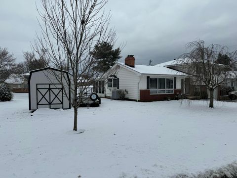 Tiny photo for 122 Columbia Drive, Waverly, OH 45690 (MLS # 225044596)