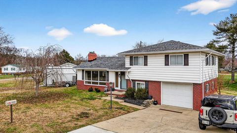 Tiny photo for 122 Columbia Drive, Waverly, OH 45690 (MLS # 225044596)