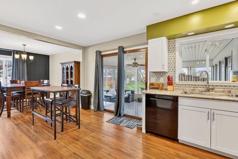 Tiny photo for 122 Columbia Drive, Waverly, OH 45690 (MLS # 225044596)