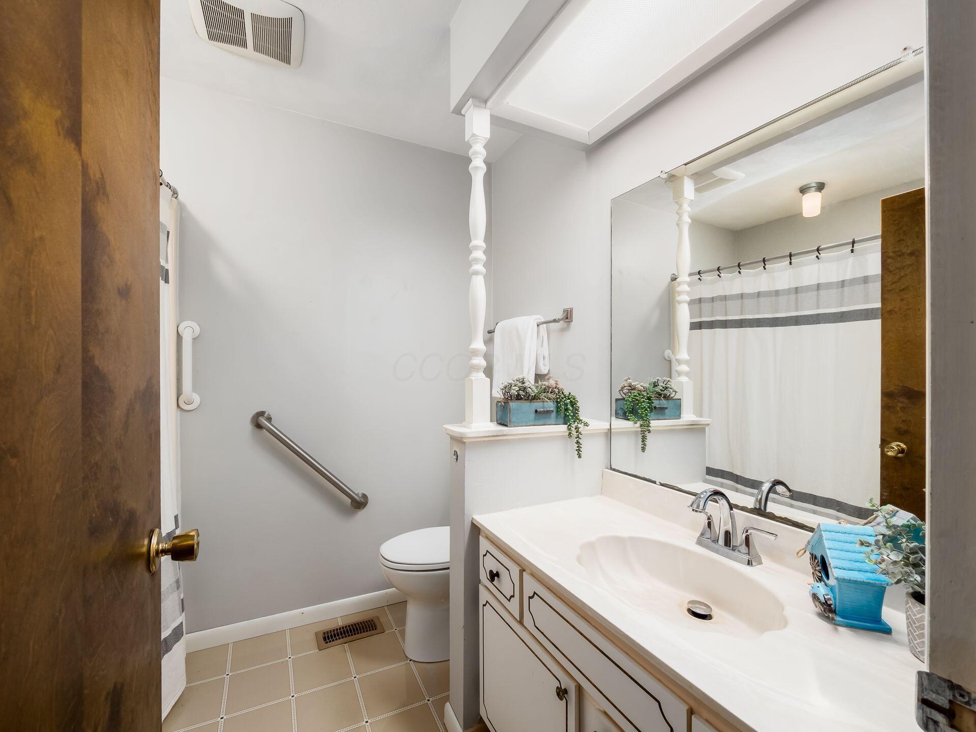 4381 Briarwood Drive, Urbana, Ohio image 19
