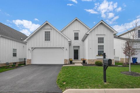 Photo of 6995 Foreland Lane 24 #24, Dublin, OH 43016 (MLS # 226012494)