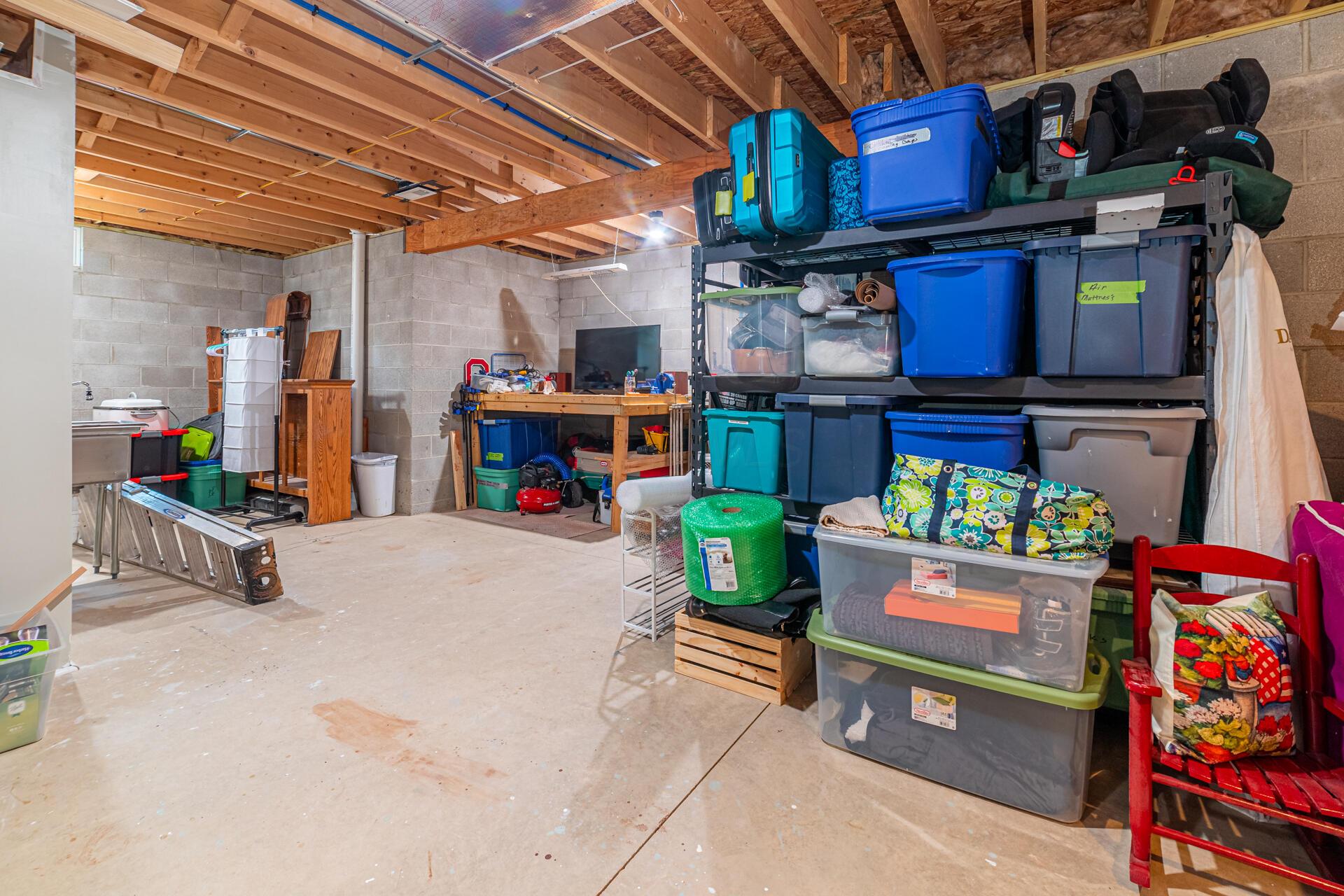 846 Fairway Drive, Howard, Ohio image 33