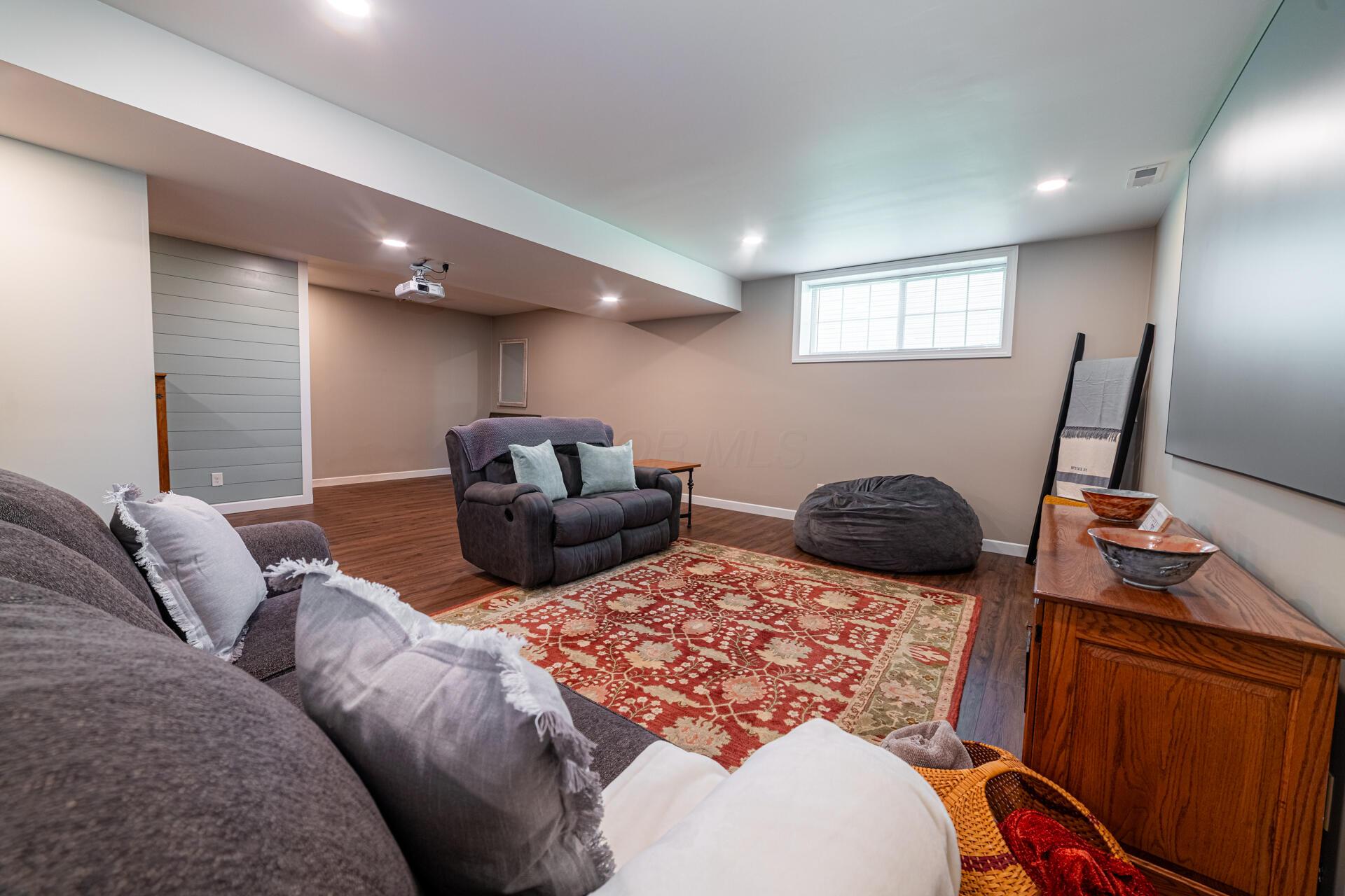 846 Fairway Drive, Howard, Ohio image 37