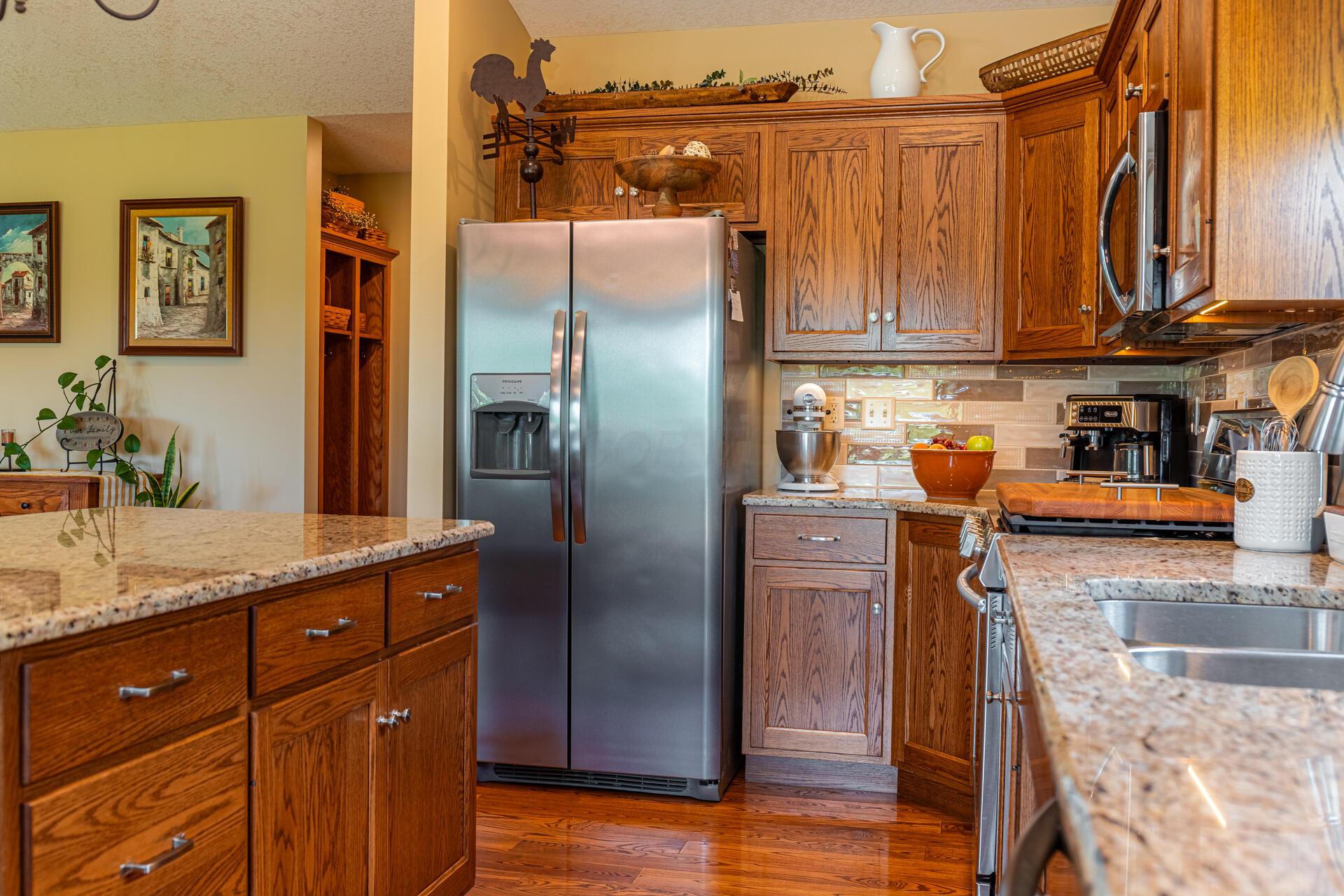 846 Fairway Drive, Howard, Ohio image 13