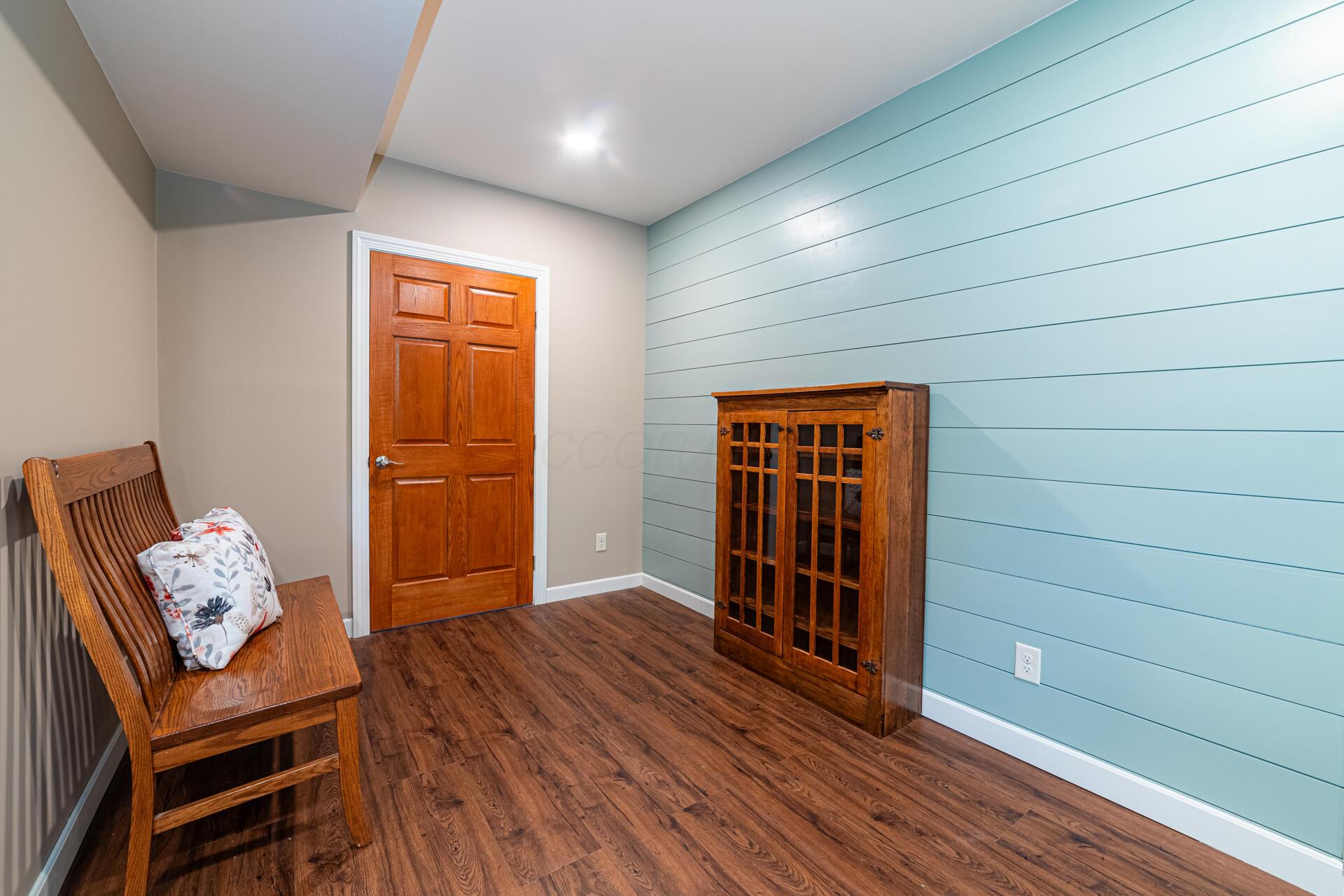 846 Fairway Drive, Howard, Ohio image 32