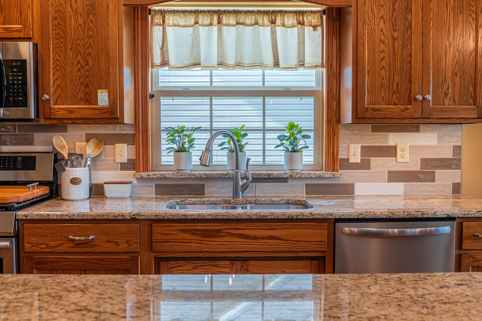 846 Fairway Drive, Howard, Ohio image 11