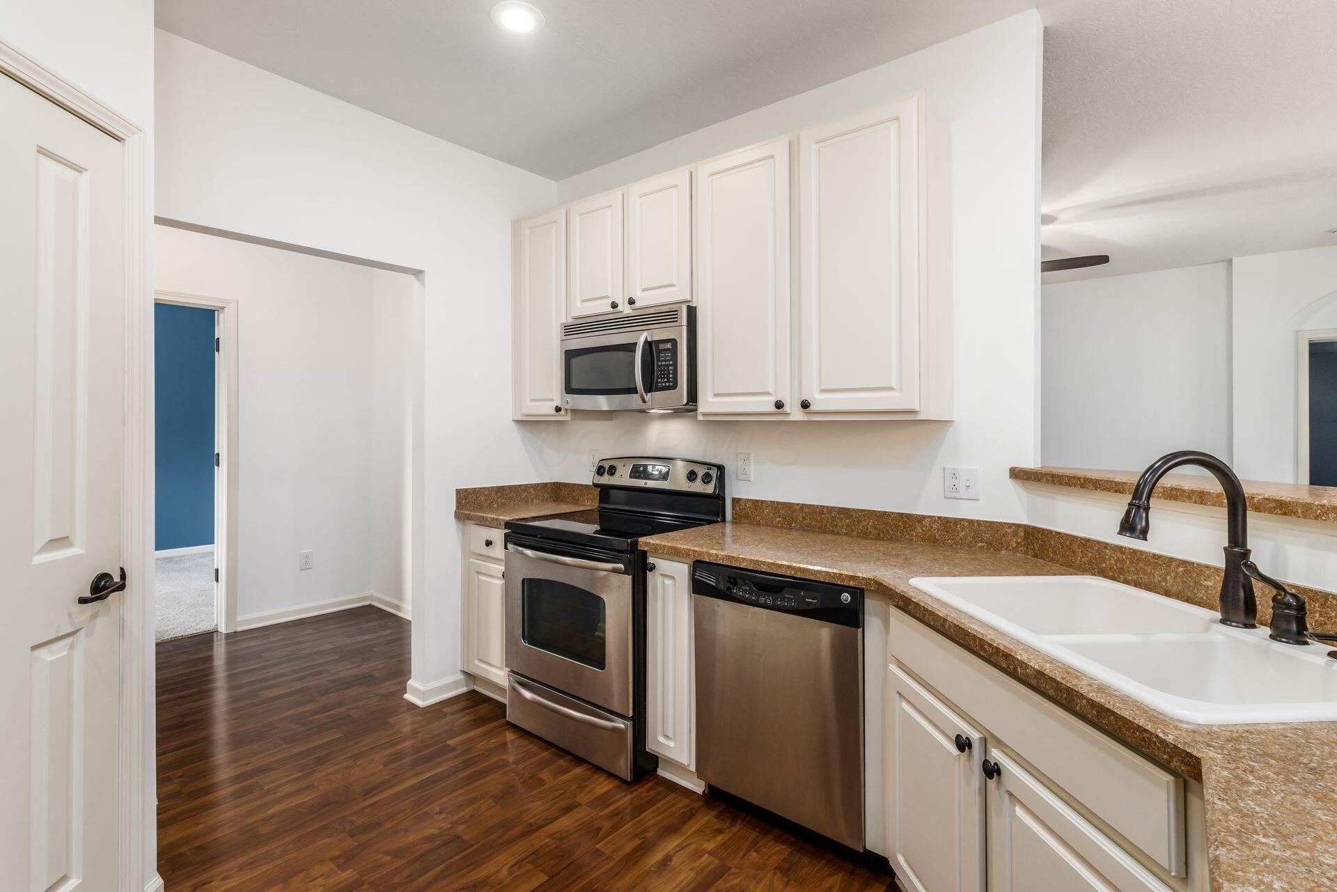 9162 Scenic View Circle, Columbus, Ohio image 11