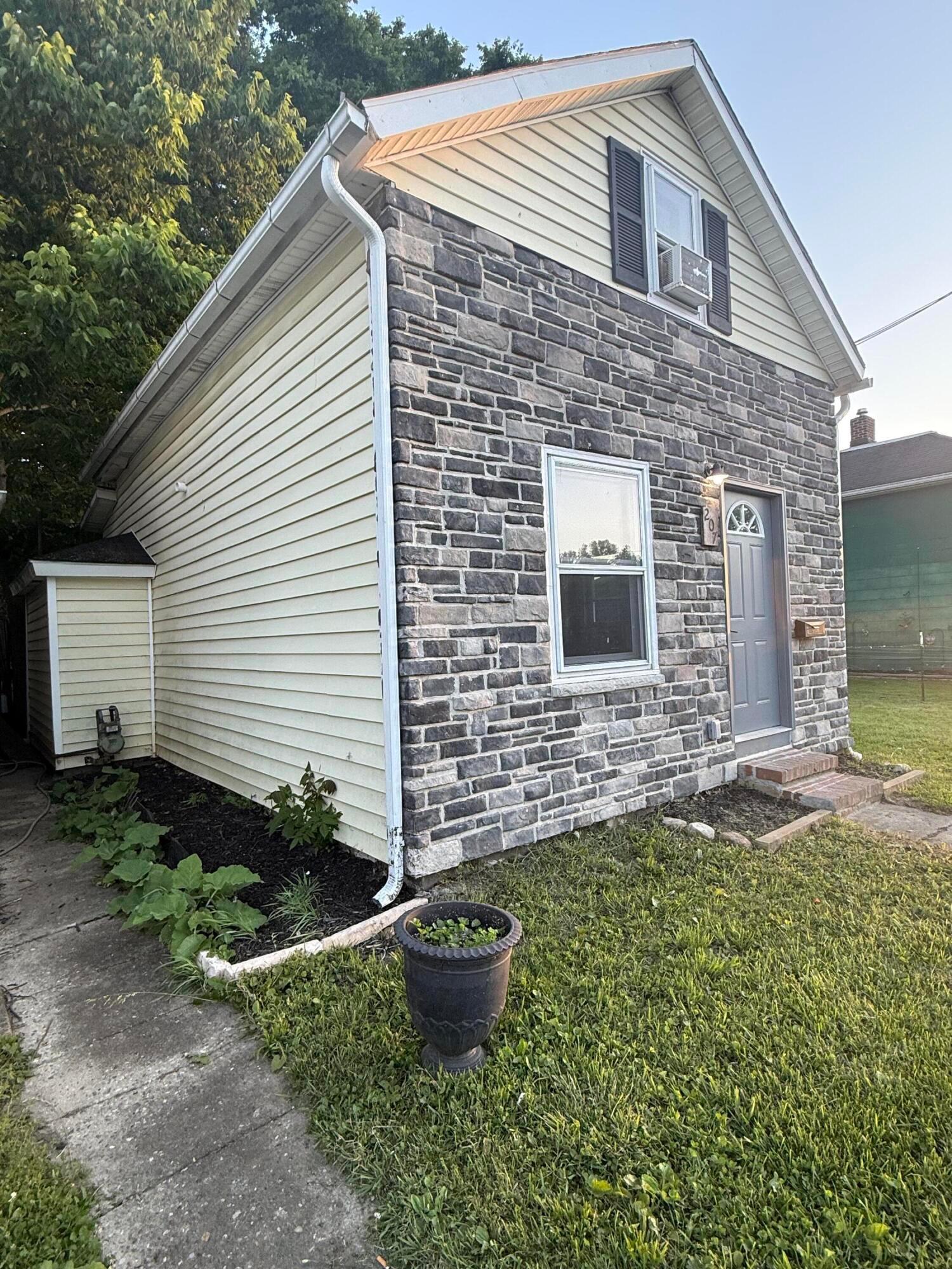 207 E Mill Street