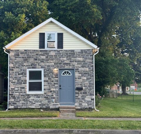 Photo of 207 E Mill Street, Circleville, OH 43113 (MLS # 226020119)