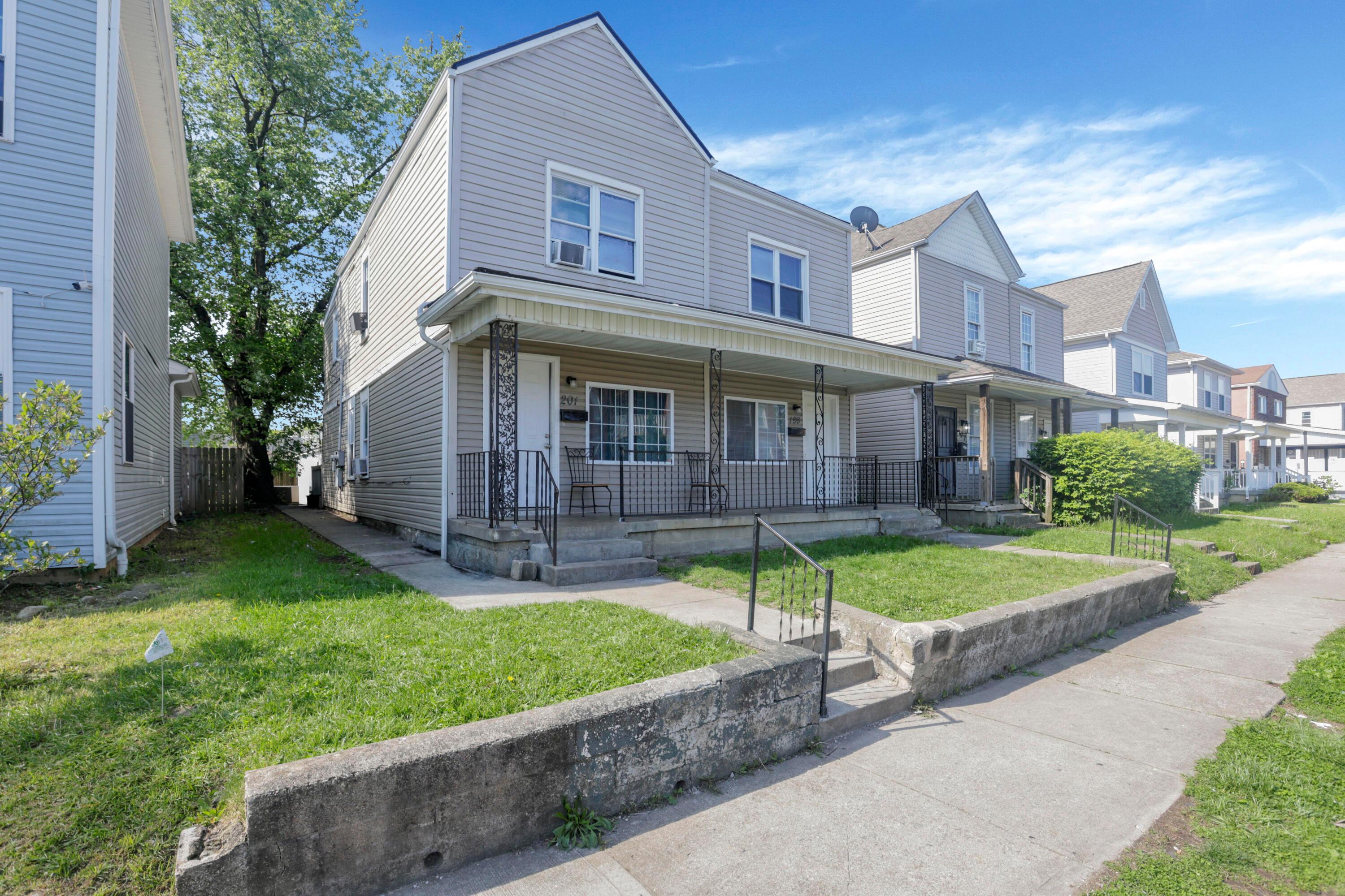 199-201 E Innis Avenue