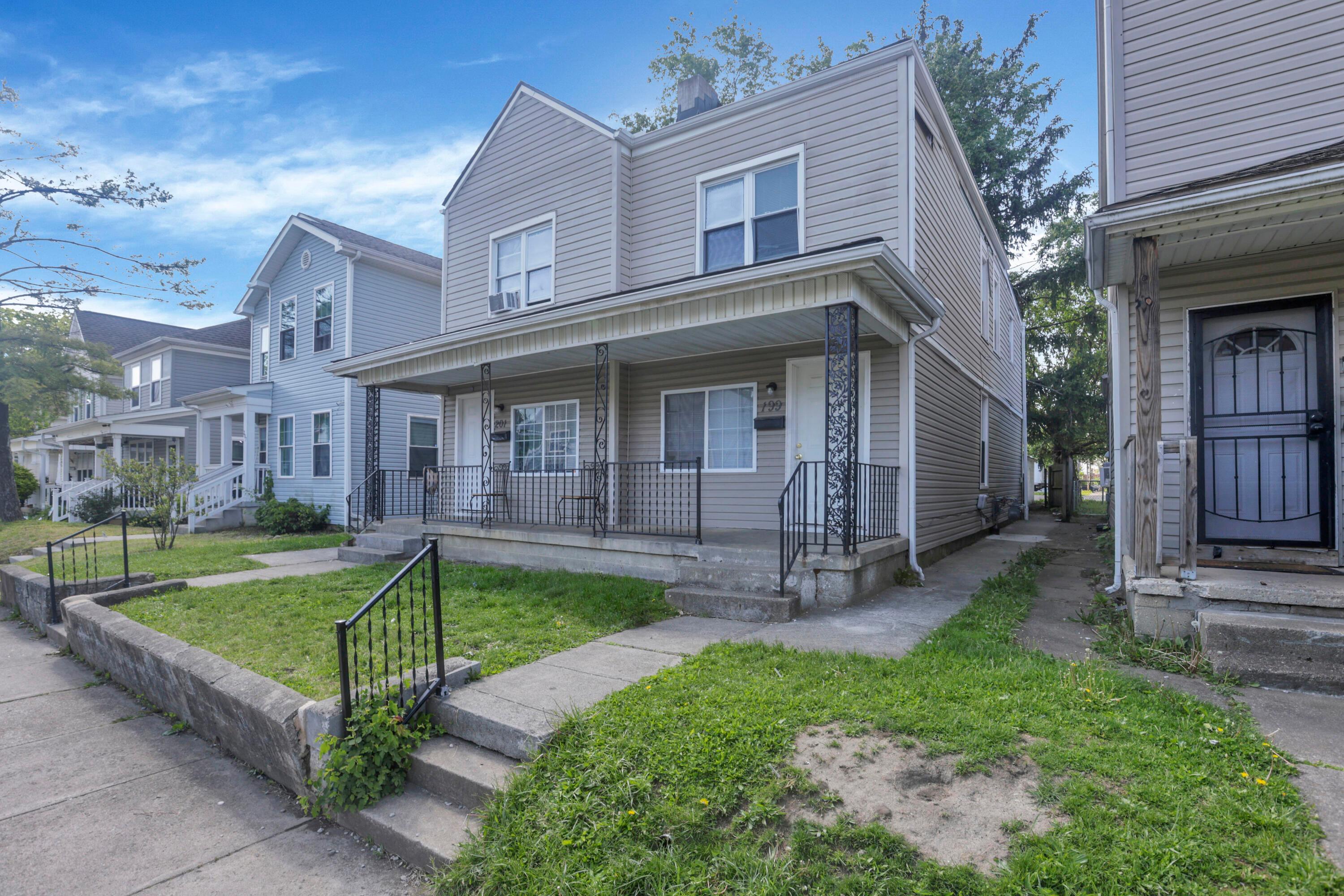 199-201 E Innis Avenue