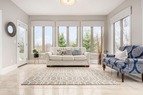 Tiny photo for 9800 Malibu Court, Plain City, OH 43064 (MLS # 225045341)