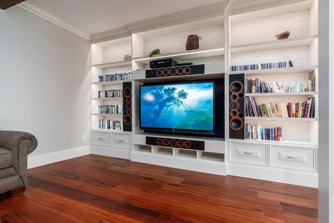 Tiny photo for 9800 Malibu Court, Plain City, OH 43064 (MLS # 225045341)