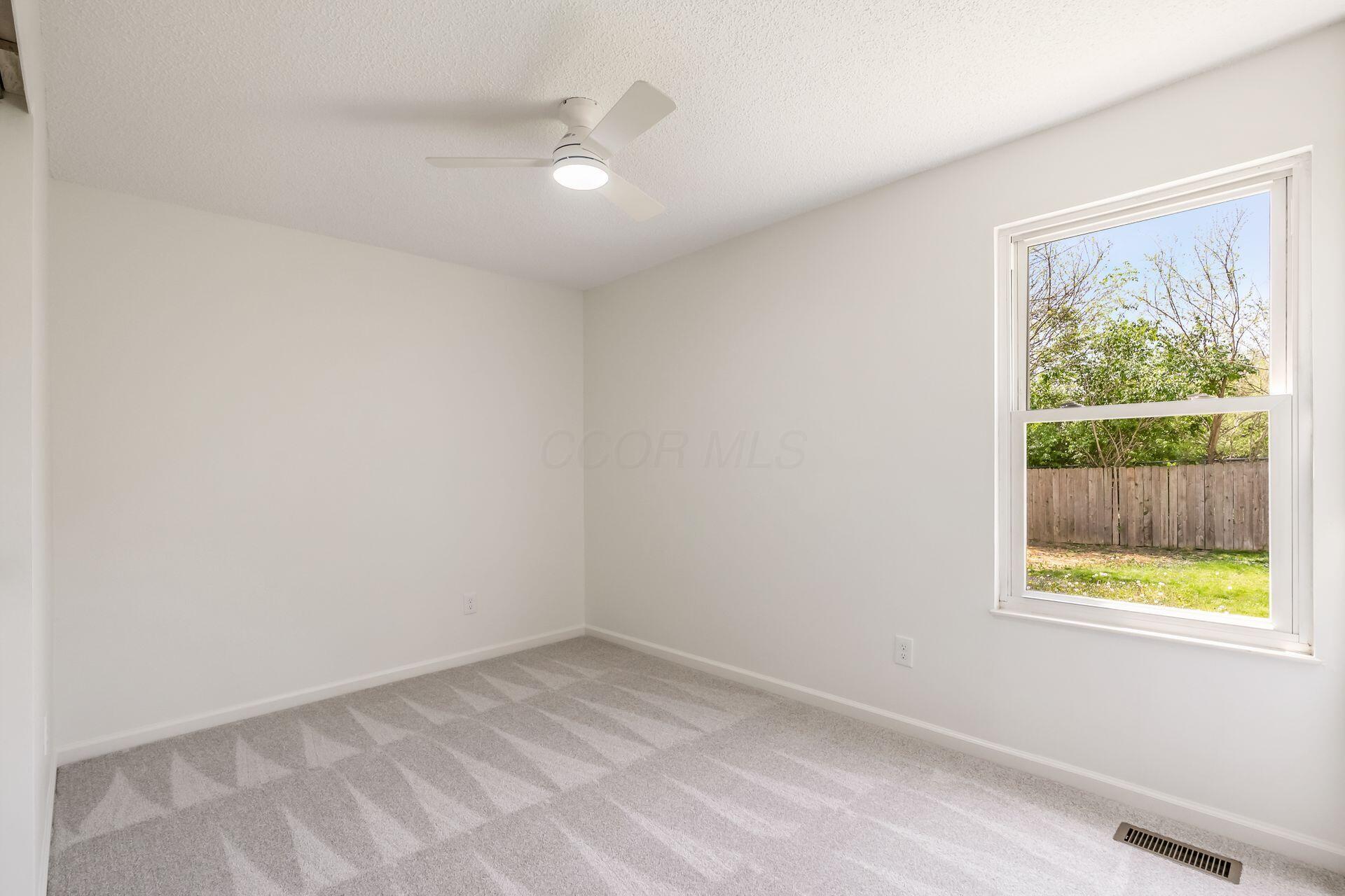 1395 Cascara Drive, Galloway, Ohio image 16