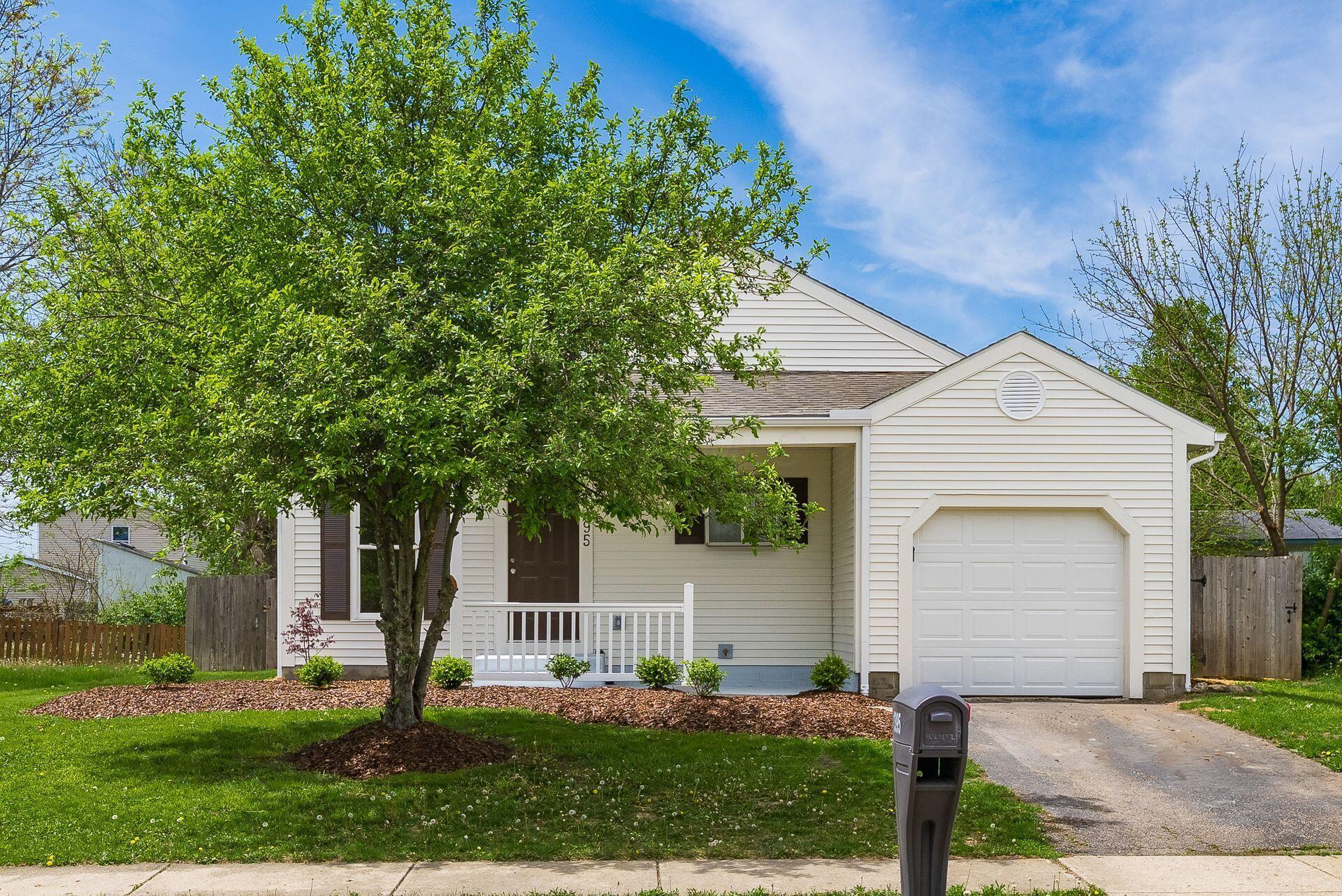 1395 Cascara Drive, Galloway, Ohio image 2