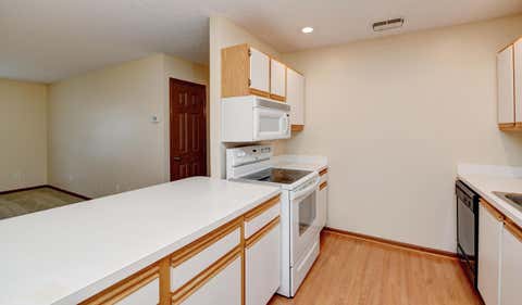 Tiny photo for 279 Goosepond Road D #D, Newark, OH 43055 (MLS # 226026642)