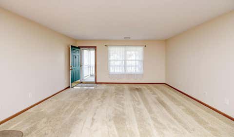 Tiny photo for 279 Goosepond Road D #D, Newark, OH 43055 (MLS # 226026642)