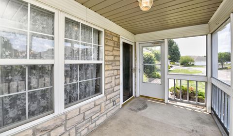 Tiny photo for 279 Goosepond Road D #D, Newark, OH 43055 (MLS # 226026642)