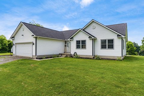Photo of 13112 National Road SE, Thornville, OH 43076 (MLS # 226021458)