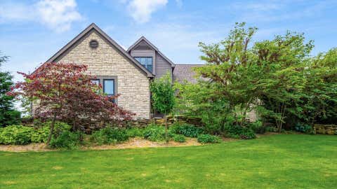 Photo of 1333 Rockmill Road NW, Lancaster, OH 43130 (MLS # 226019901)