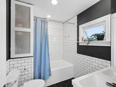 Tiny photo for 316 Crestview Road, Columbus, OH 43202 (MLS # 226040068)