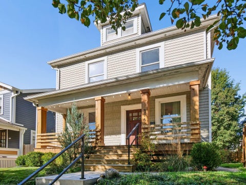 Photo of 316 Crestview Road, Columbus, OH 43202 (MLS # 226040068)