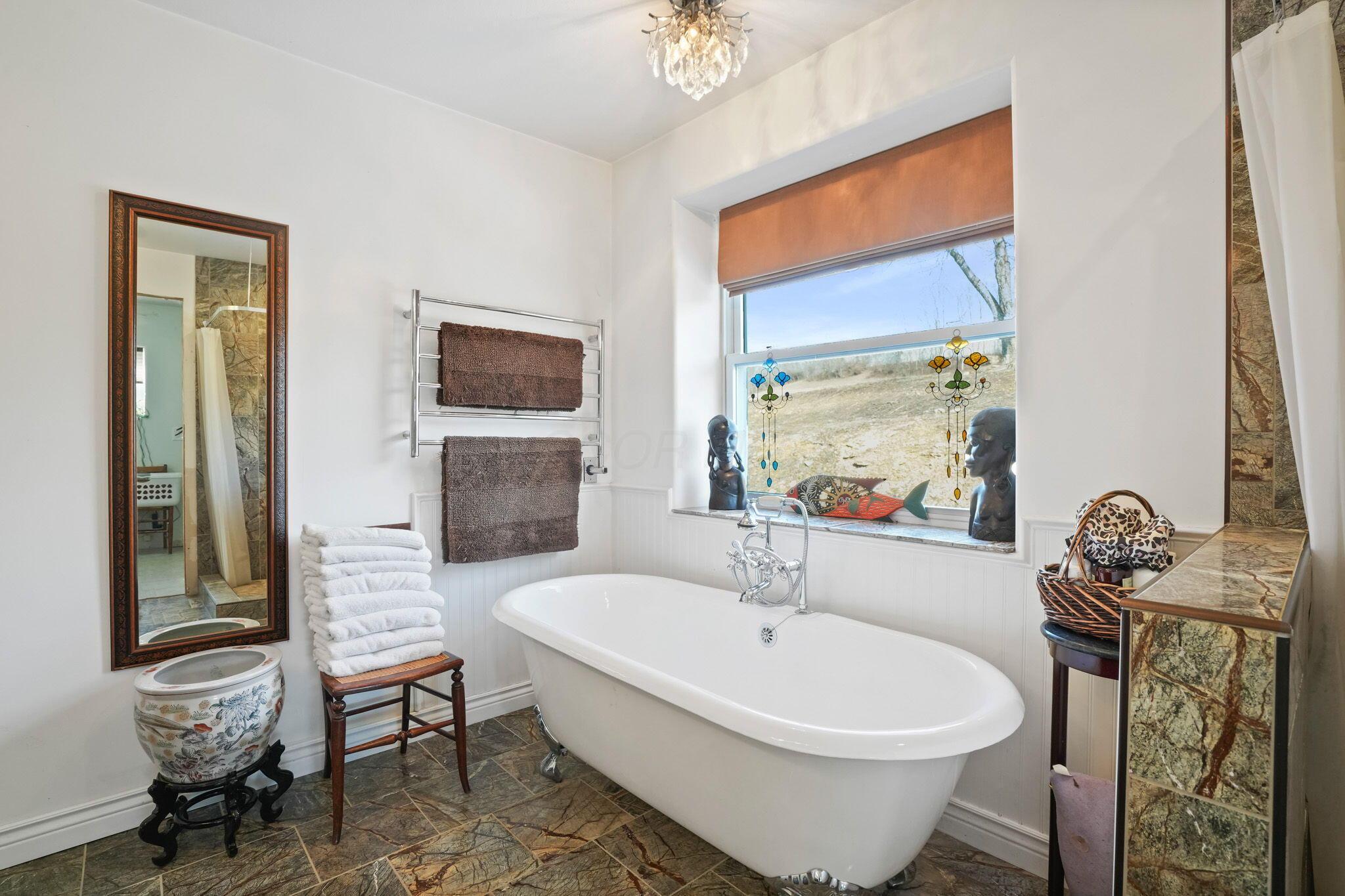 McArthur, Ohio 45651, United States, ,Residential,Active,101813