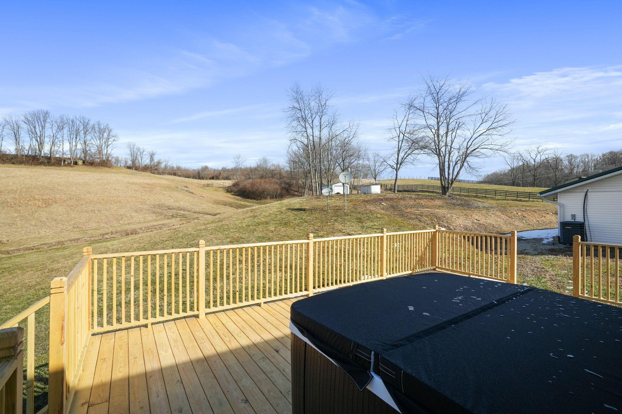 McArthur, Ohio 45651, United States, ,Residential,Active,101813