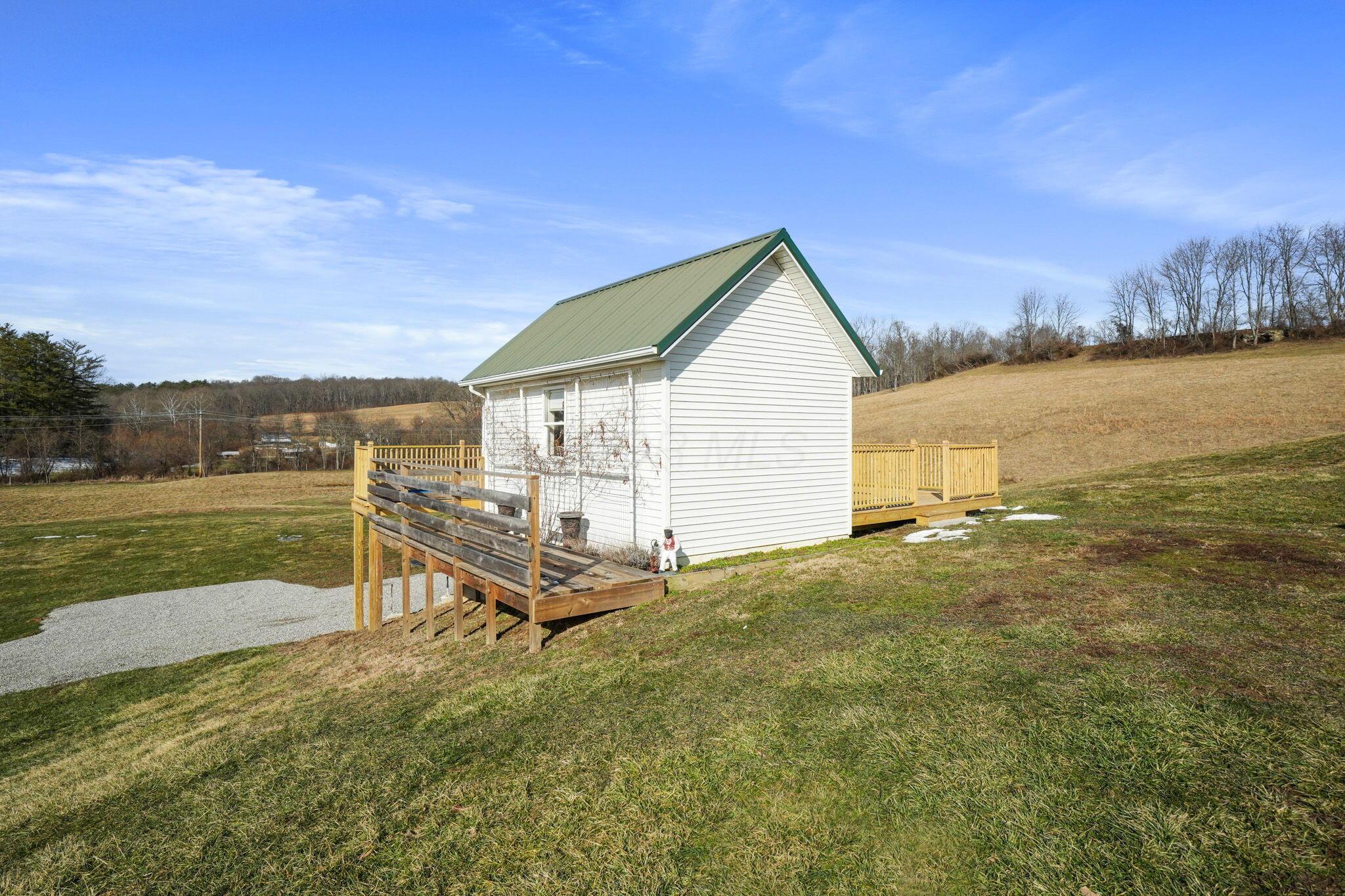 McArthur, Ohio 45651, United States, ,Residential,Active,101813