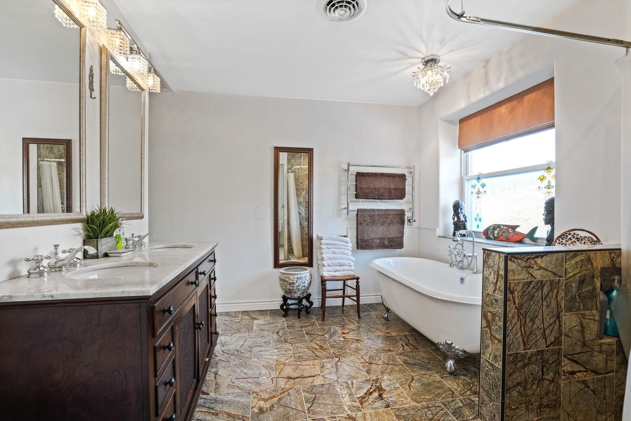 McArthur, Ohio 45651, United States, ,Residential,Active,101813