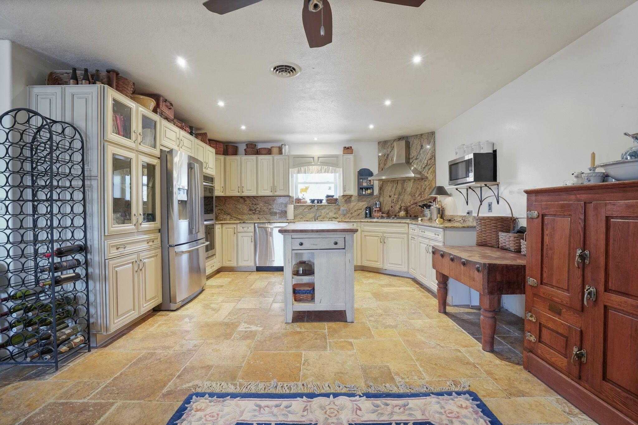 McArthur, Ohio 45651, United States, ,Residential,Active,101813