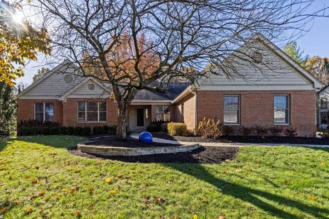 Photo of 1247 Harrison Pond Drive, New Albany, OH 43054 (MLS # 225043047)