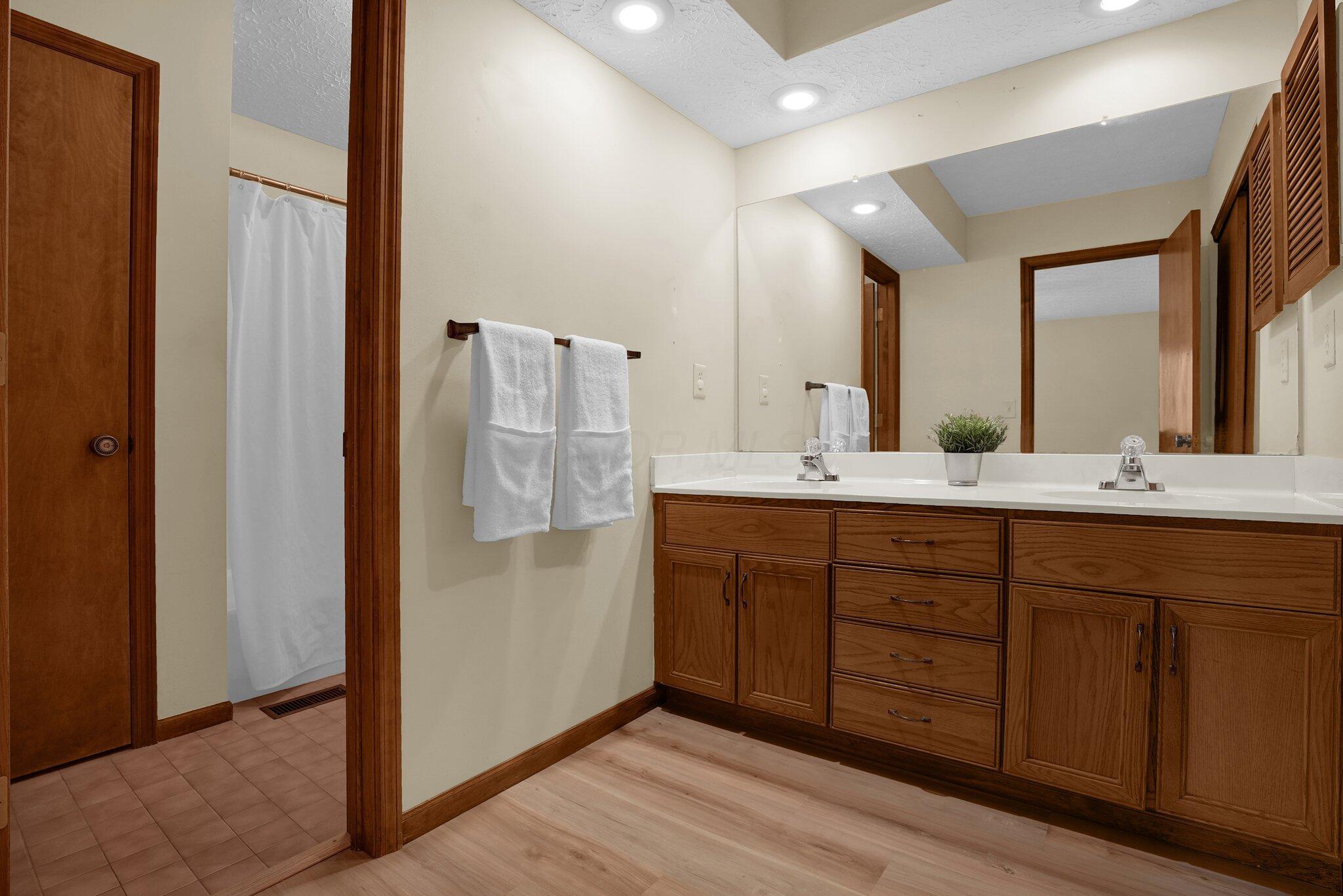 623 Rockbridge Road, Westerville, Ohio image 28