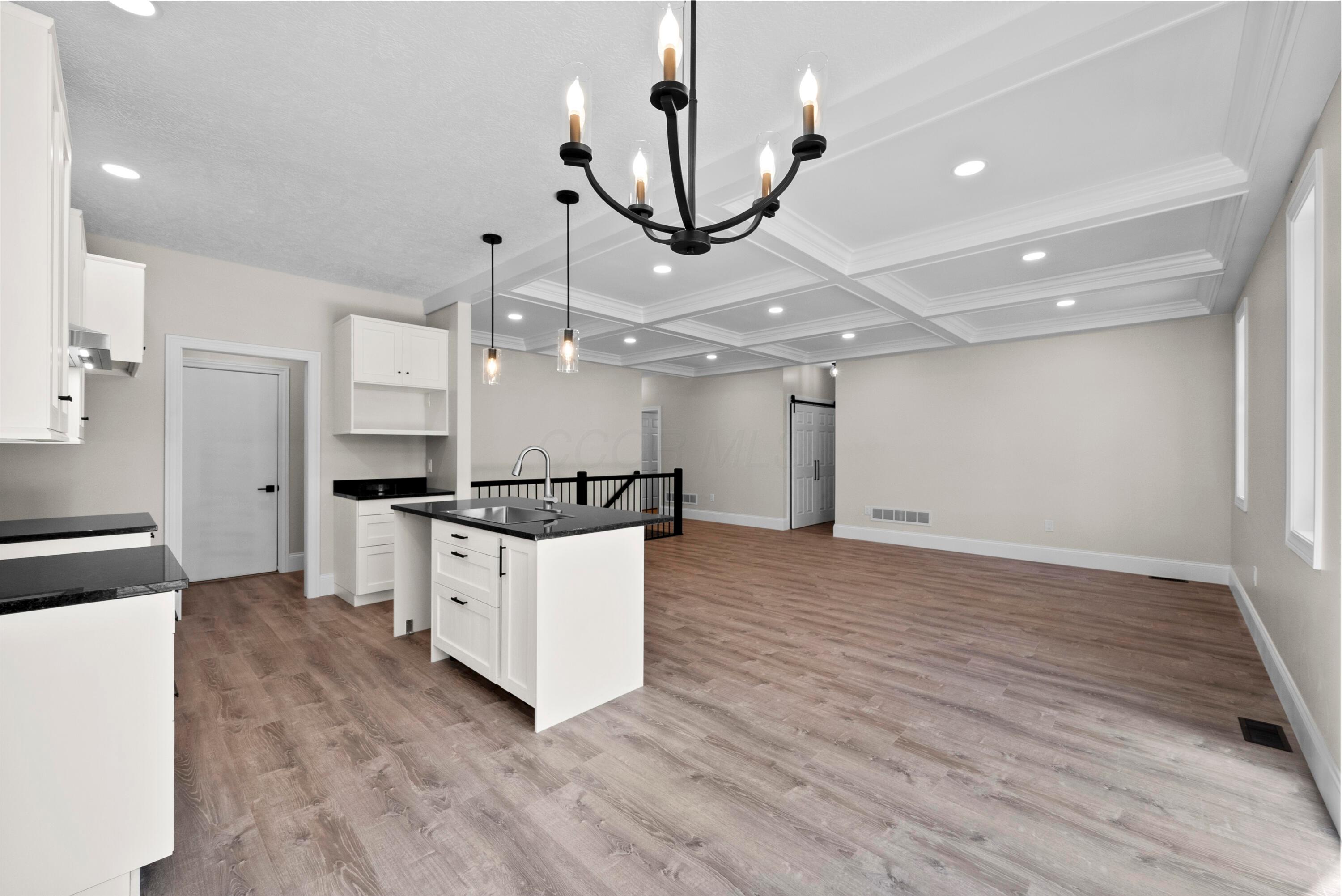 1725 Rippling Brook Drive, Mansfield, Ohio image 19
