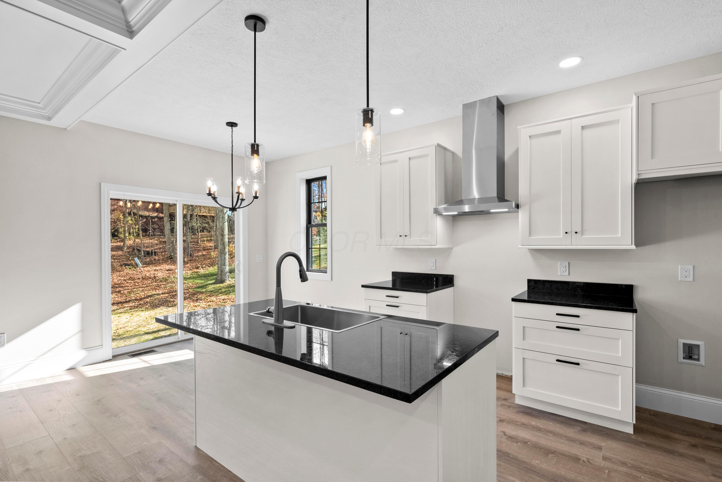 1725 Rippling Brook Drive, Mansfield, Ohio image 13