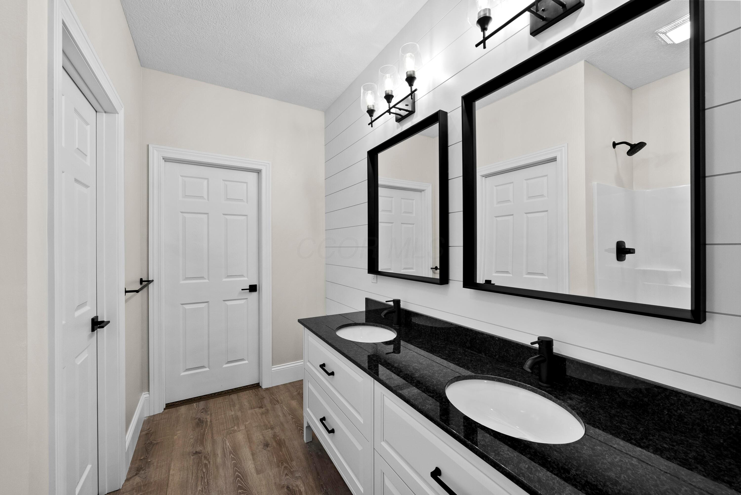 1725 Rippling Brook Drive, Mansfield, Ohio image 24