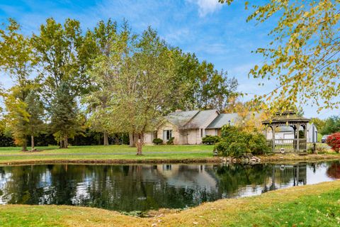 Photo of 13427 Snyder Church Road NW, Baltimore, OH 43105 (MLS # 225044134)