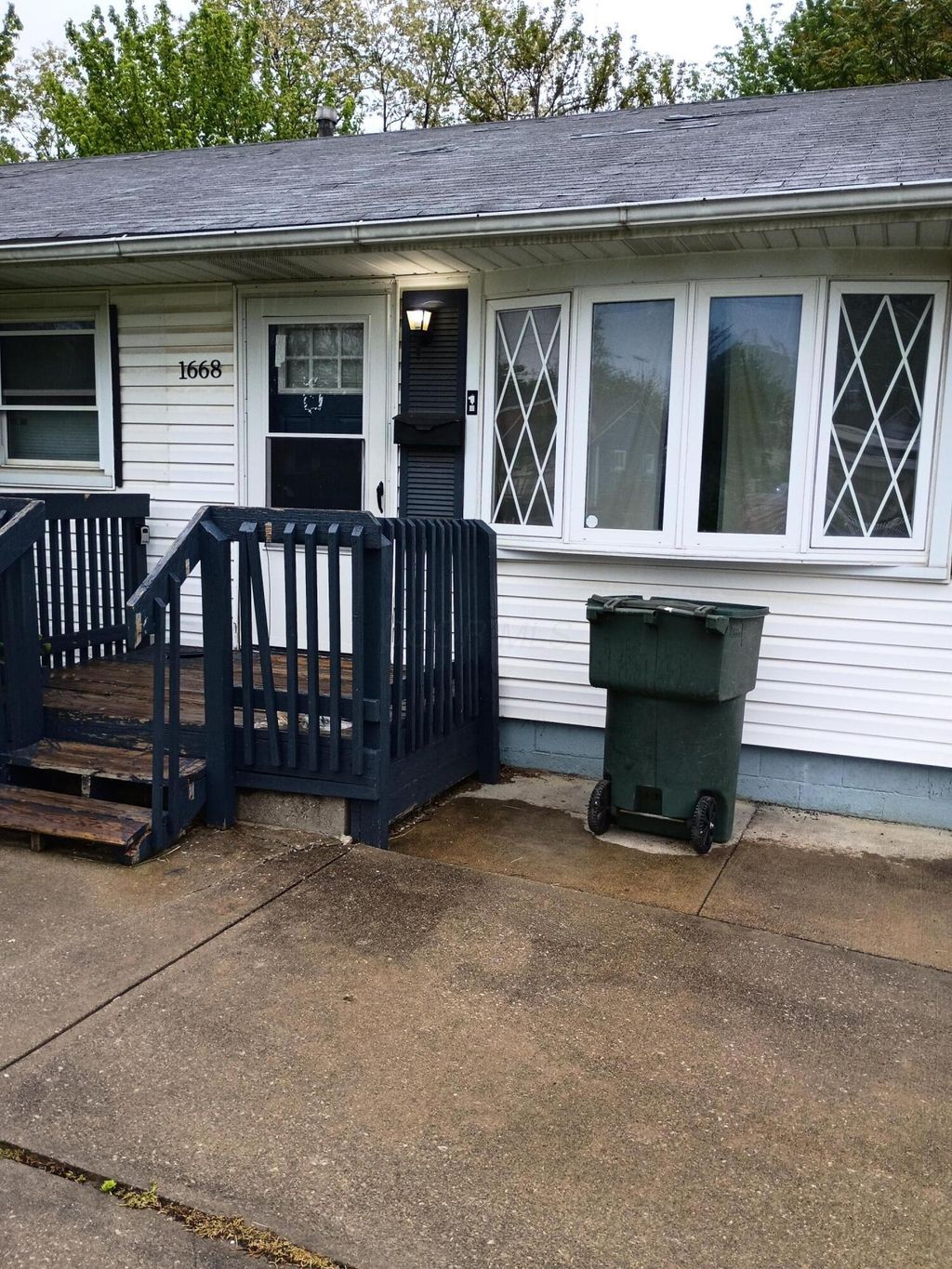 Photo of 1668 E 26th Avenue, Columbus, OH 43219 (MLS # 226017330)