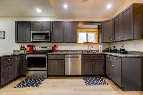 Tiny photo for 1366 Newland Ridge, Waverly, OH 45690 (MLS # 225045105)