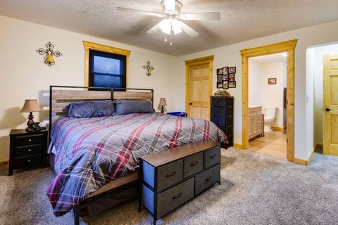 Tiny photo for 1366 Newland Ridge, Waverly, OH 45690 (MLS # 225045105)