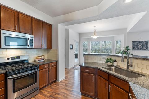 Tiny photo for 5556 Stockton Way, Dublin, OH 43016 (MLS # 225044777)