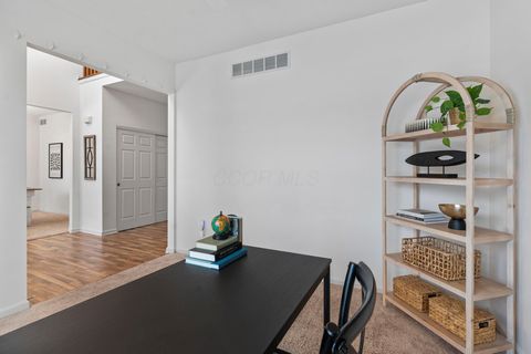 Tiny photo for 5556 Stockton Way, Dublin, OH 43016 (MLS # 225044777)