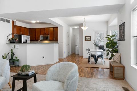 Tiny photo for 5556 Stockton Way, Dublin, OH 43016 (MLS # 225044777)