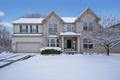 Photo of 5556 Stockton Way, Dublin, OH 43016 (MLS # 225044777)