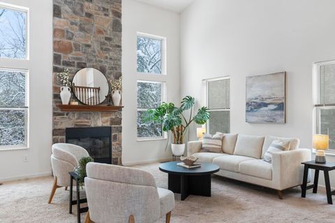 Tiny photo for 5556 Stockton Way, Dublin, OH 43016 (MLS # 225044777)